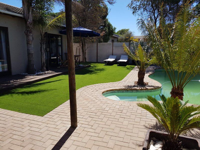 The Holidaypod Blouberg Cape Town Western Cape South Africa House, Building, Architecture, Palm Tree, Plant, Nature, Wood, Garden, Swimming Pool