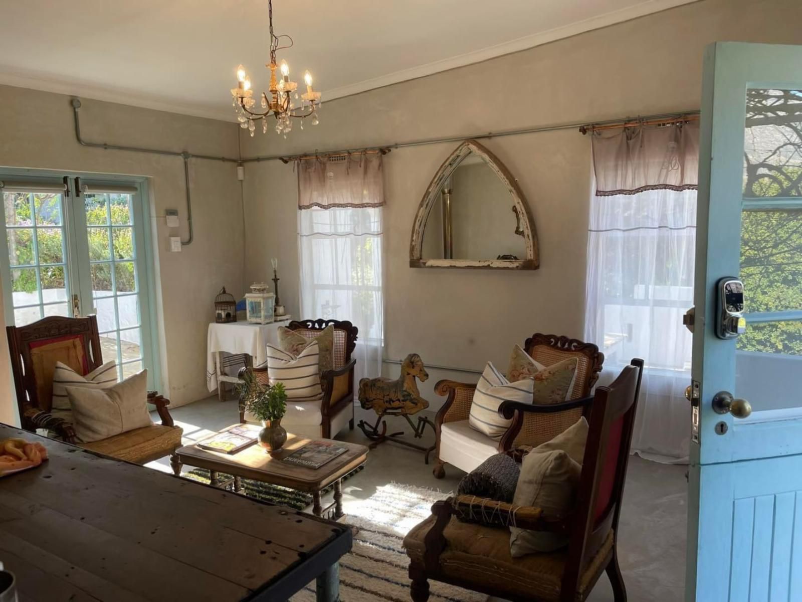 The Karoo Moon House & Cottage, Living Room