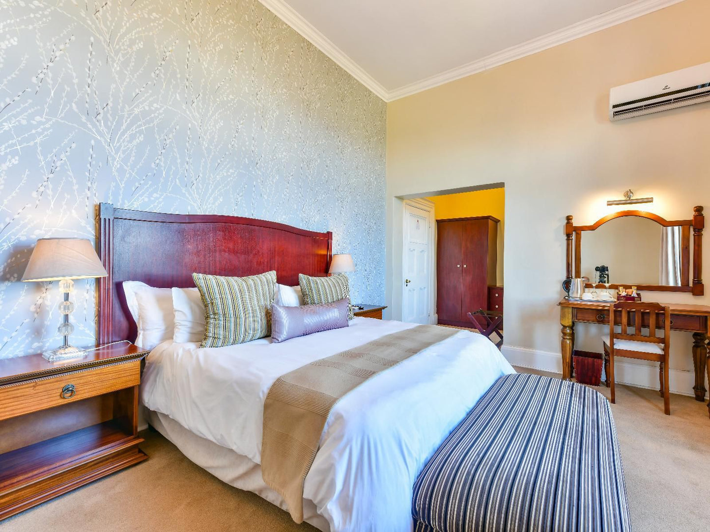 The King Edward Hotel Central Port Elizabeth Eastern Cape South Africa Complementary Colors, Bedroom