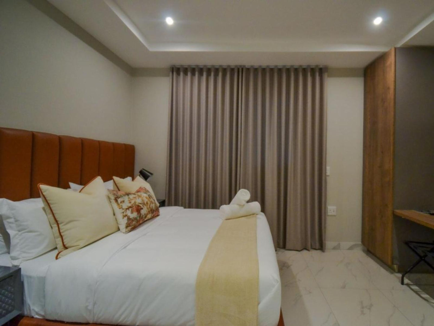 Double Deluxe Room @ The Octavia Boutique Hotel