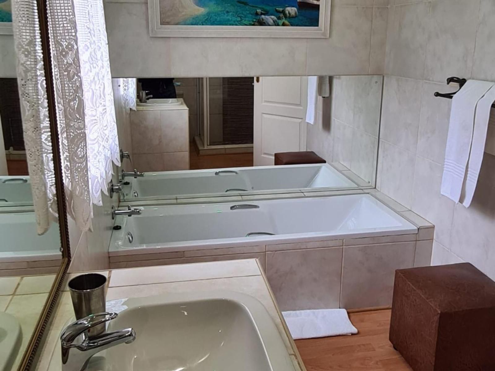 The Oval Guesthouse Dundee Kwazulu Natal South Africa Bathroom