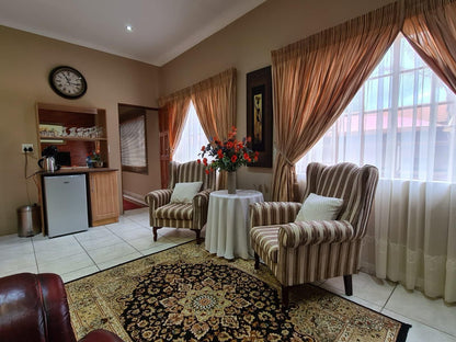 The Oval Guesthouse Dundee Kwazulu Natal South Africa Living Room
