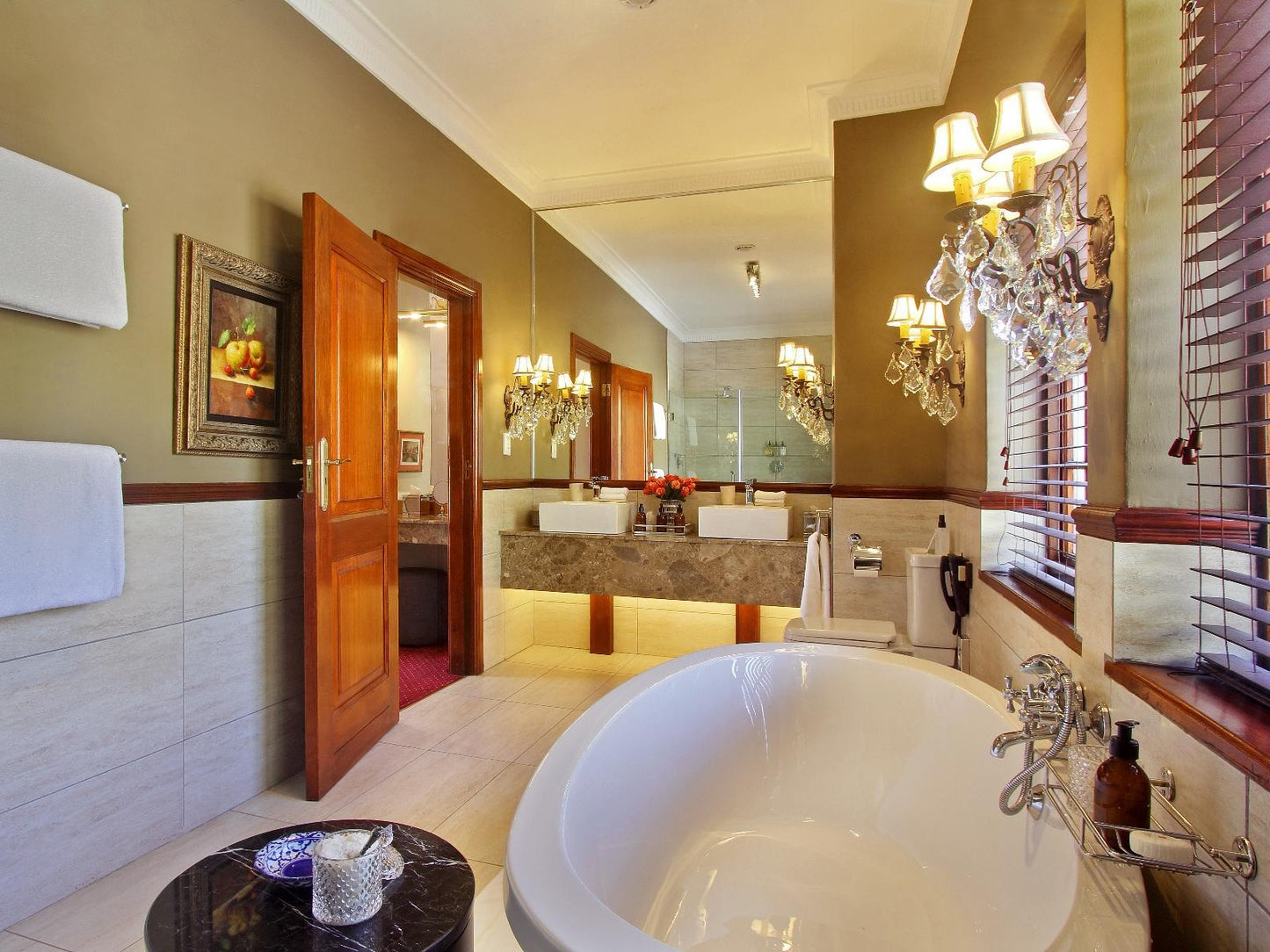 Luxury Suite with Private Jacuzzi @ The Residence