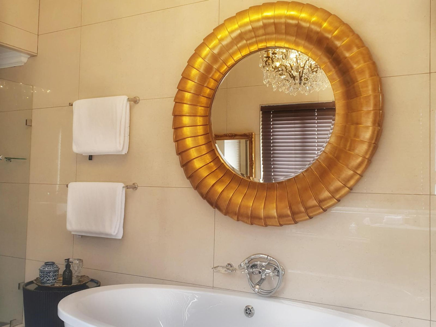 Madiba luxury Suite @ The Residence