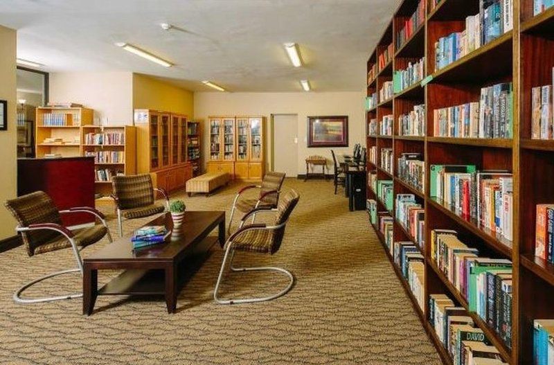 The Retreat Apartment 10 Tijger Vallei Pretoria Tshwane Gauteng South Africa Library