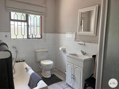 The River Cottage And Mainhouse At Woodlands Muldersdrift Gauteng South Africa Unsaturated, Bathroom