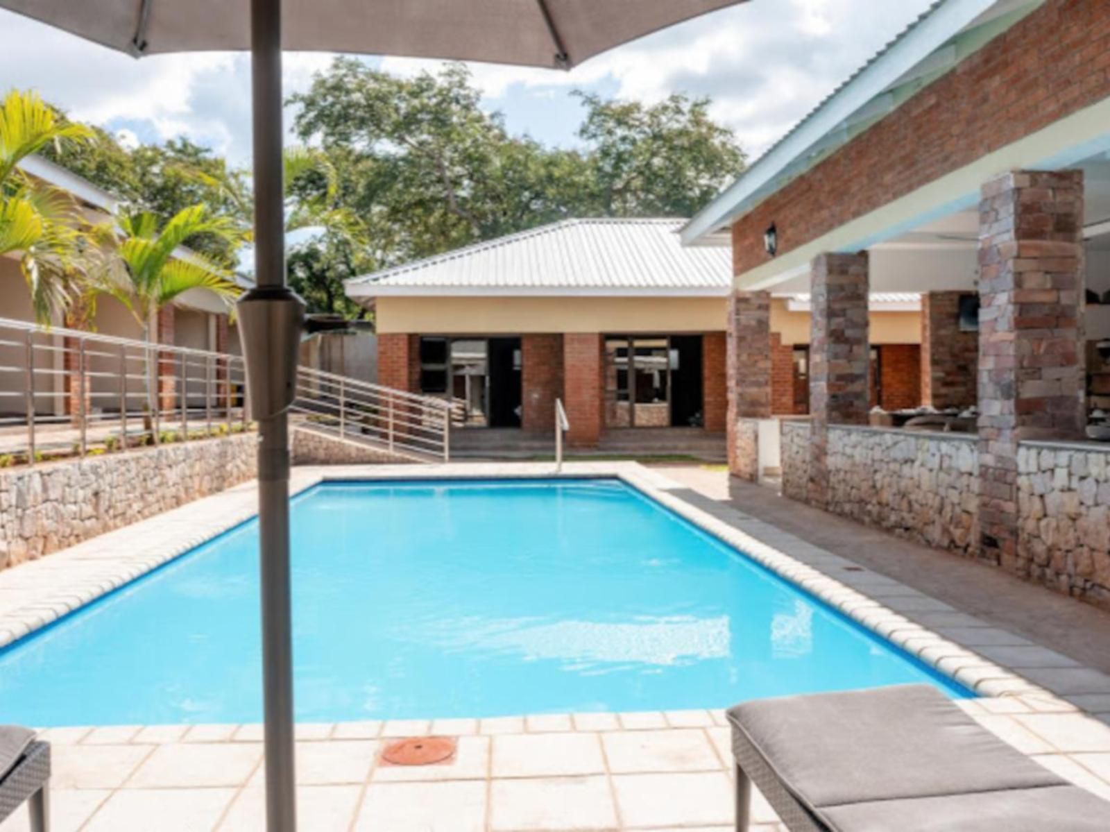 The Shrub Lodge, Swimming Pool