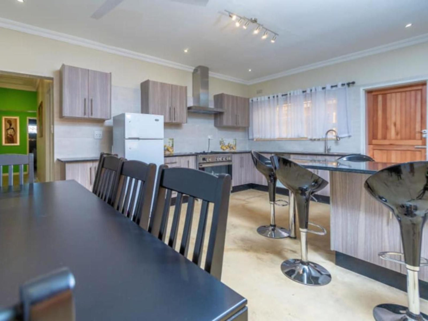 The Shrub Lodge, Kamtengo:  Apartment - B, Kitchen