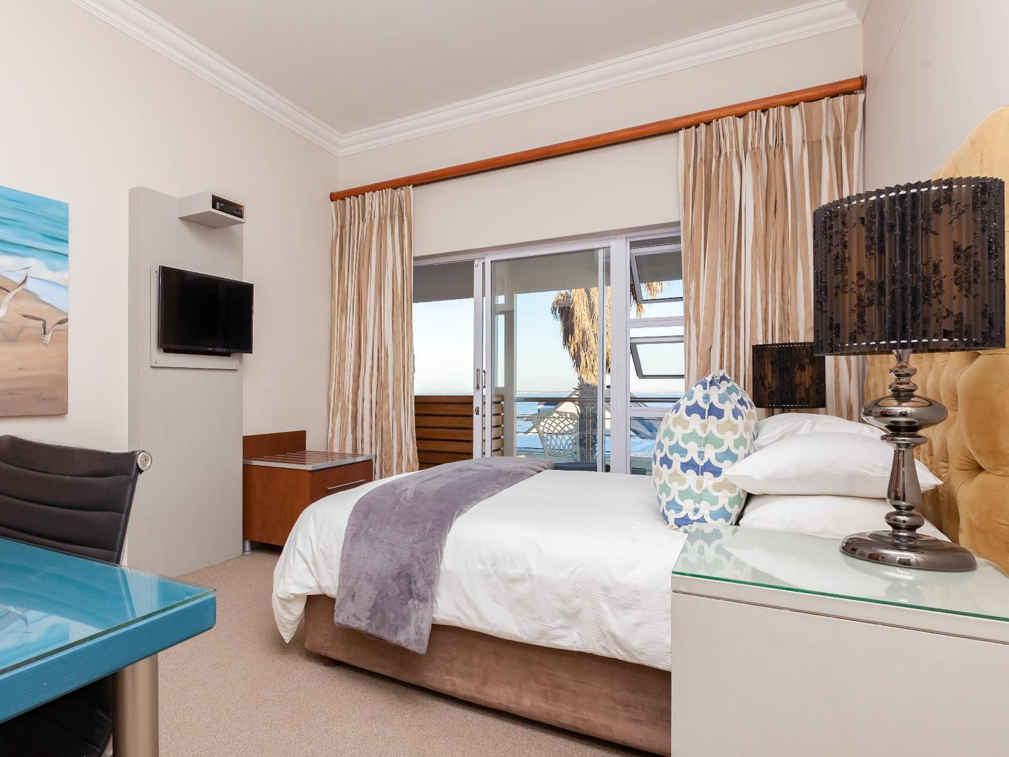 The Sir David Boutique Guest House, Luxury Sea Facing Room, Bedroom