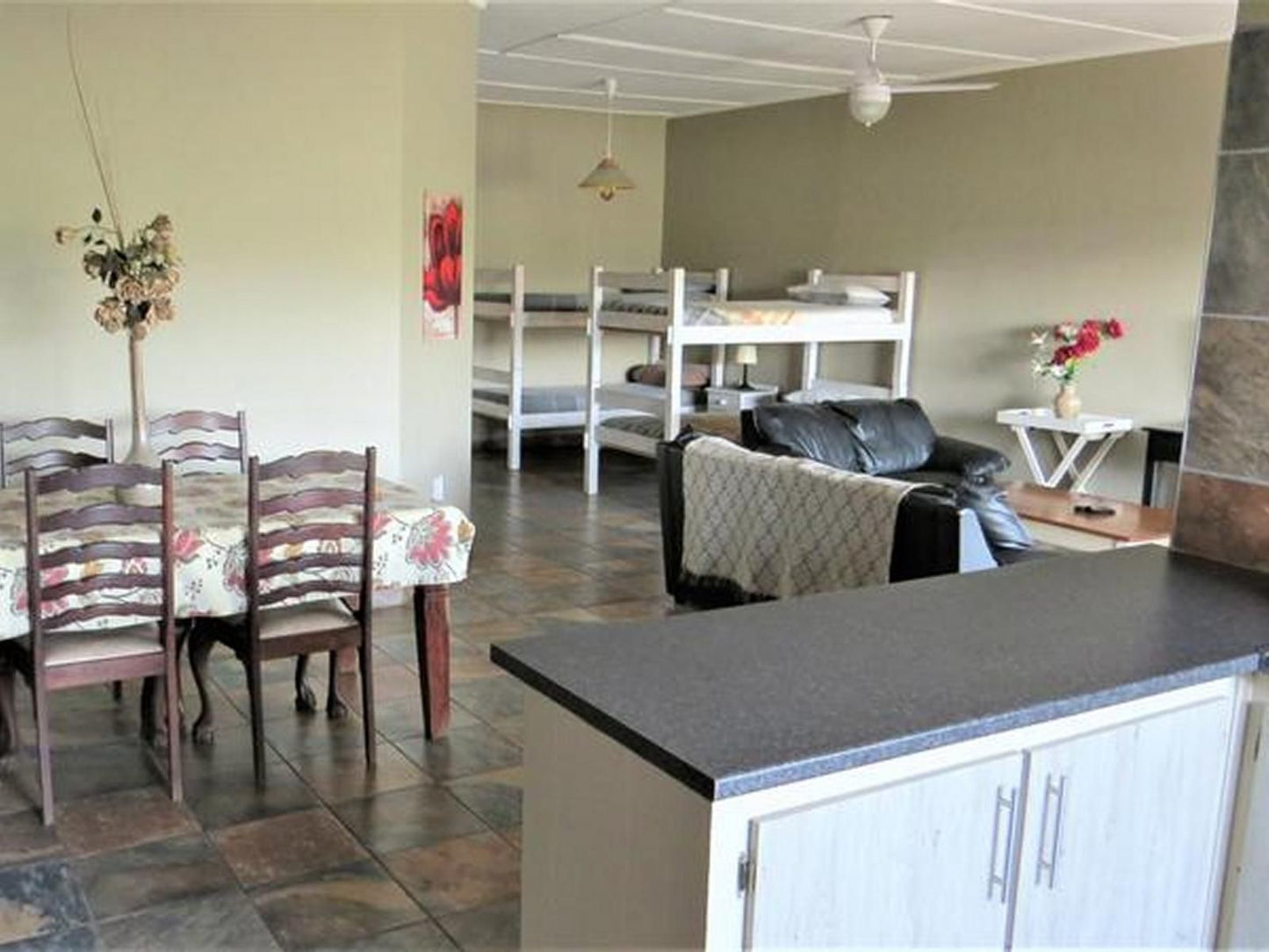 The Tweni Waterfront Guest Lodge, Room 3A Self Catering 2 bedroom flat