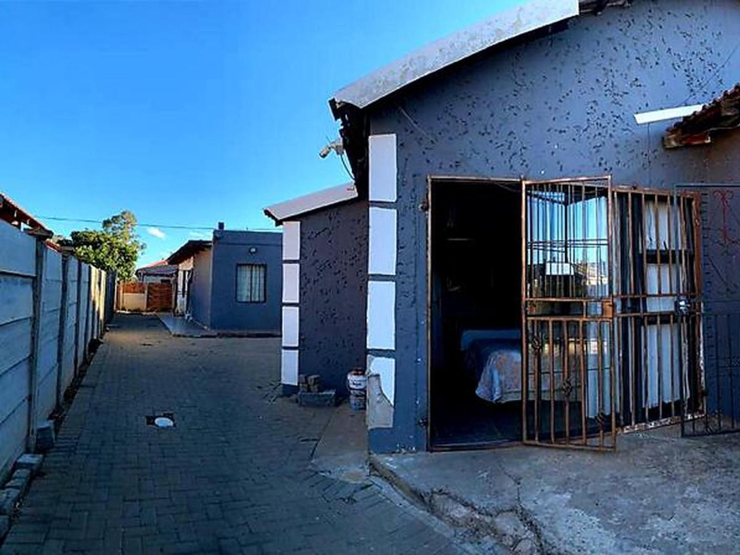 The Village Boiketlo Guest House Generaal De Wet Bloemfontein Free State South Africa House, Building, Architecture, Shipping Container