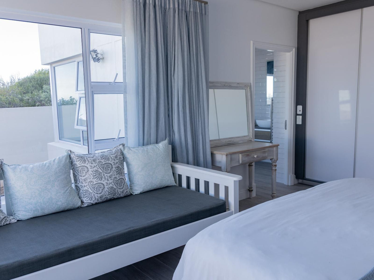 The Waves On Keurboomstrand, 7-Bedroom Holiday Home with Beach Access, Bedroom