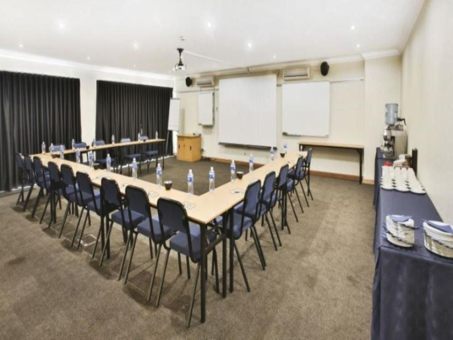 The Wild Olive Guesthouse, Seminar Room