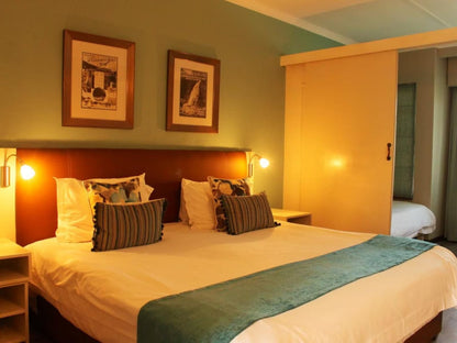 The Wilderness Hotel, Deluxe King Rooms, Sepia Tones, Bedroom