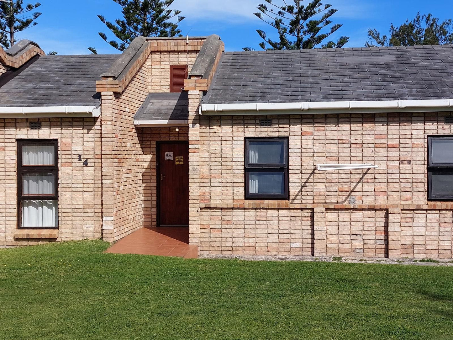 The Willows Resort & Conference Centre, One Bedroom Chalets, House, Building, Architecture, Brick Texture, Texture