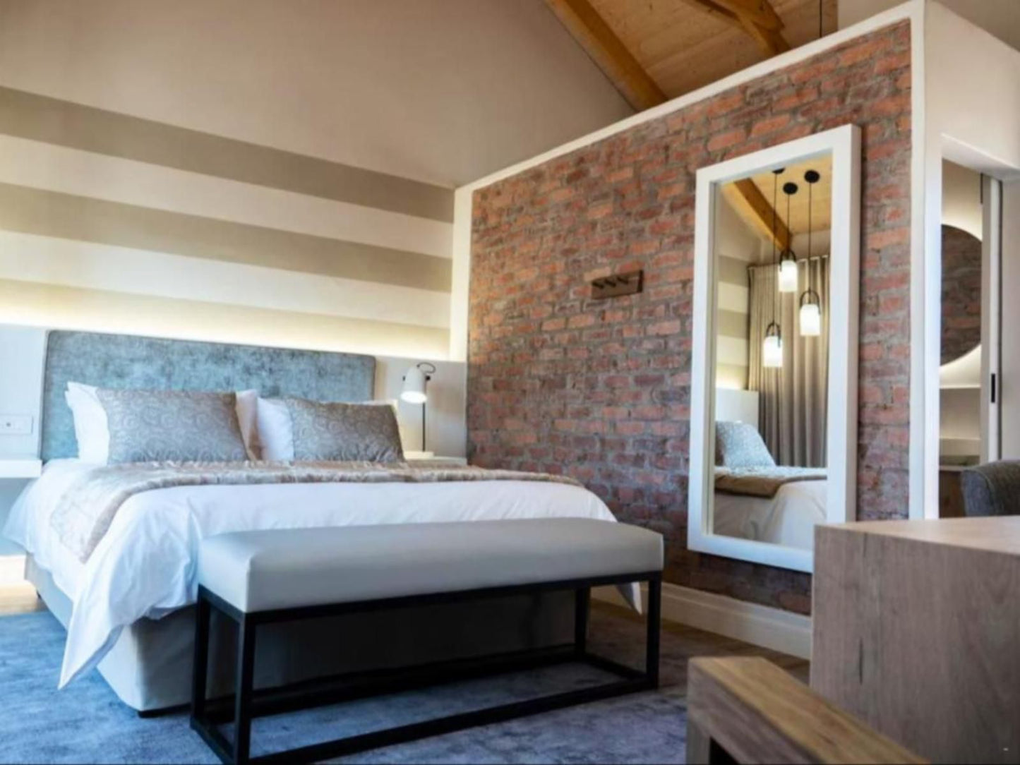 The Windhoek Luxury Suites, Loft Room, Bedroom