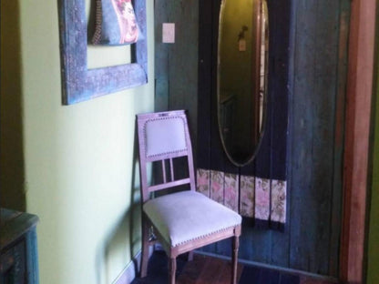 Classic Room - Frida Kahlo @ The Green Acorn Guest House