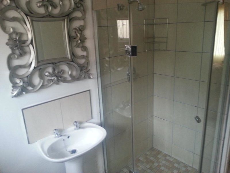 The Crescent Guesthouse Bnb Or Self Catering Sparks Durban Kwazulu Natal South Africa Unsaturated, Bathroom