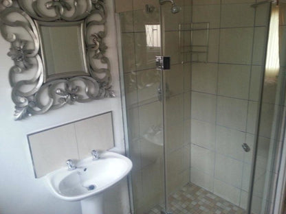 The Crescent Guesthouse Bnb Or Self Catering Sparks Durban Kwazulu Natal South Africa Unsaturated, Bathroom