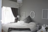 Double Room 8 @ The Groves Guest House & Conference Centre