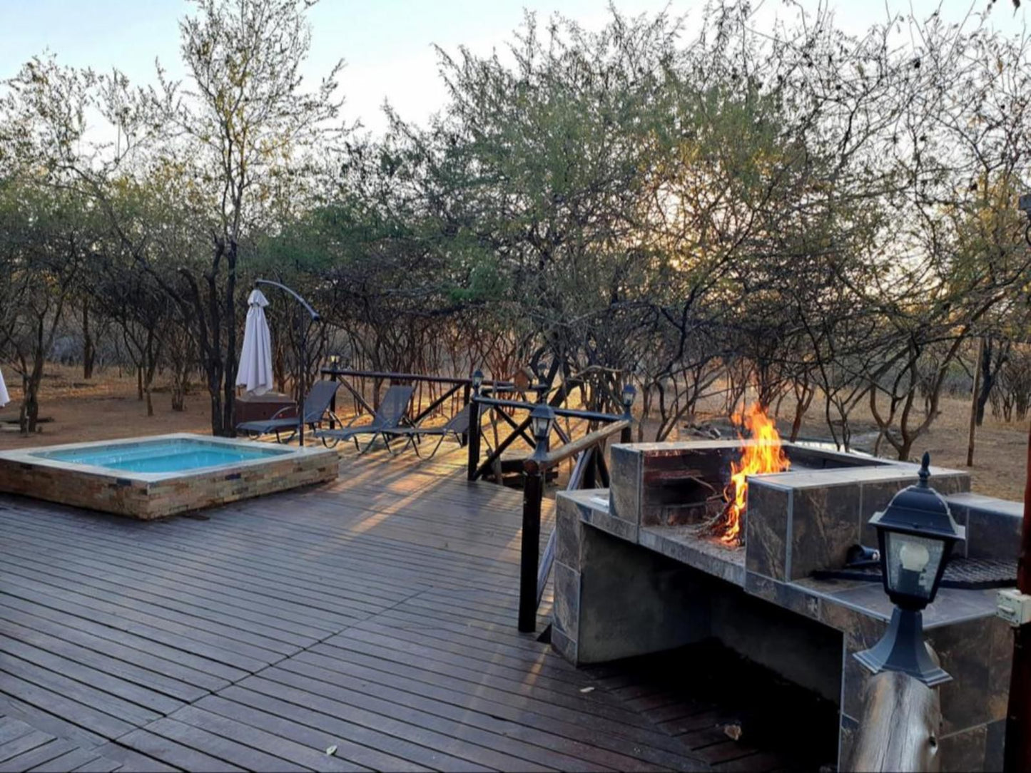 Thembolala Bush Chalets, Fire, Nature