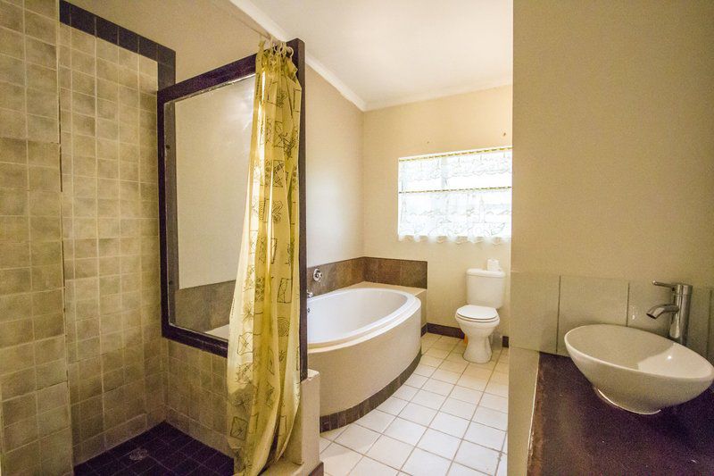 The Meadows Guest House Aviary Hill Newcastle Kwazulu Natal South Africa Bathroom