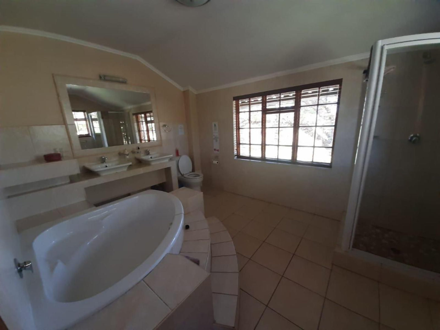 The Old Hatchery Mountain Retreat And Waterfall Restaurant And Pub Underberg Kwazulu Natal South Africa Bathroom