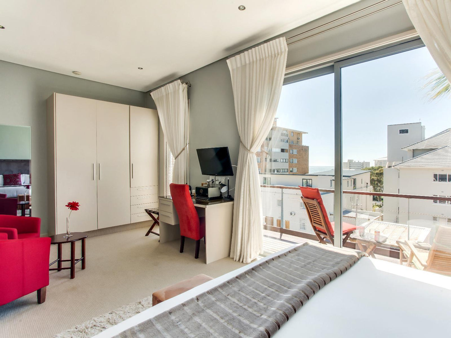 Superior Balcony En-suite Guestrooms @ The One 8 Hotel