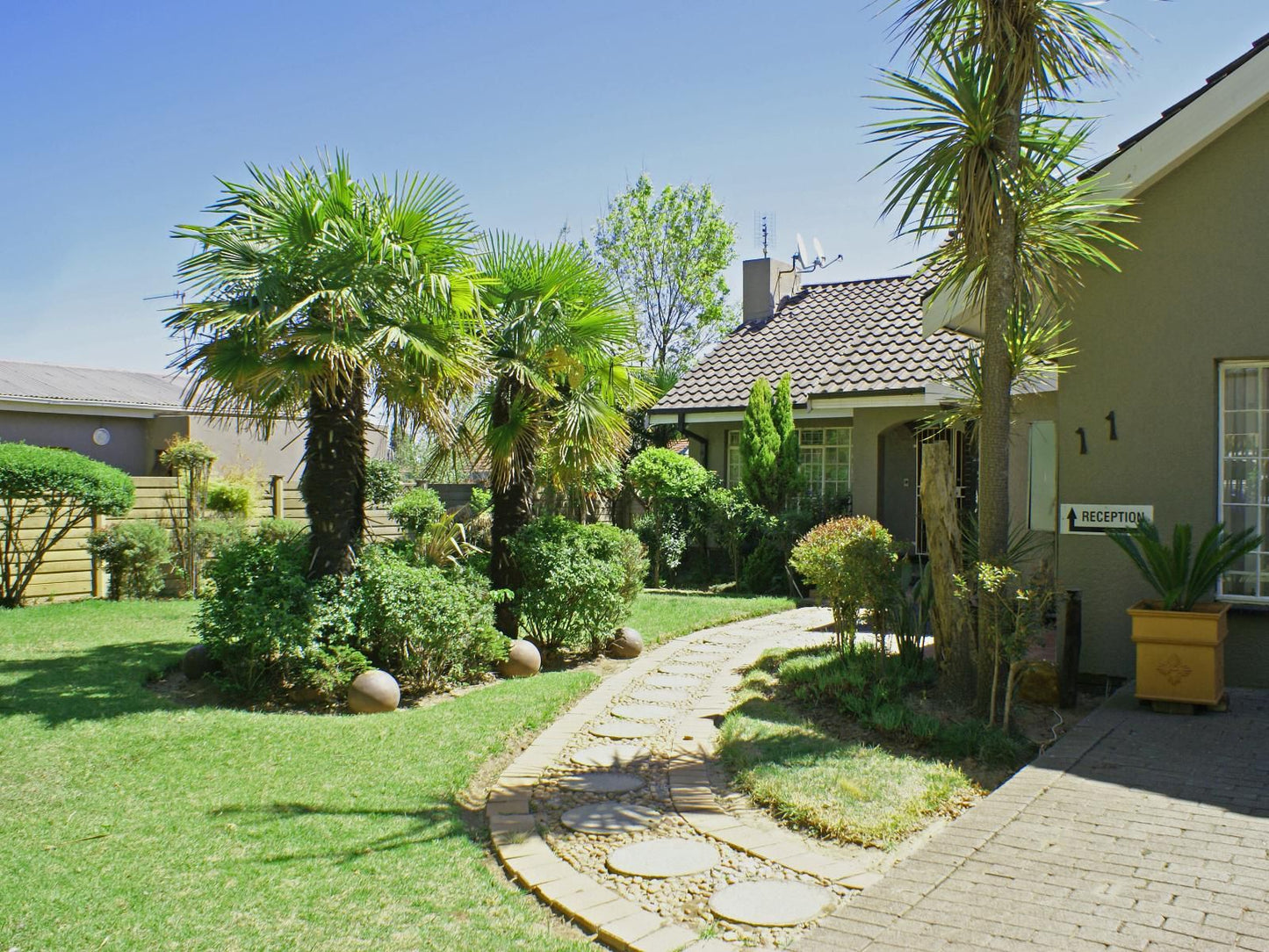 The Orchards Ermelo Ermelo Mpumalanga South Africa Complementary Colors, House, Building, Architecture, Palm Tree, Plant, Nature, Wood, Garden