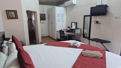 Aircon Double or Twin Room with Shower @ The Orion Guest House