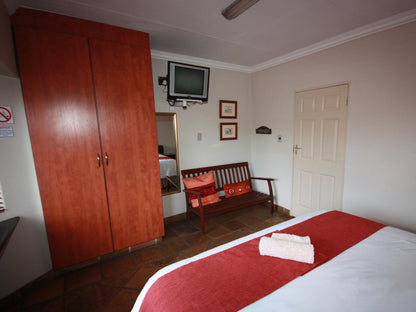 Double or Twin Room - Private Bathroom @ The Orion Guest House