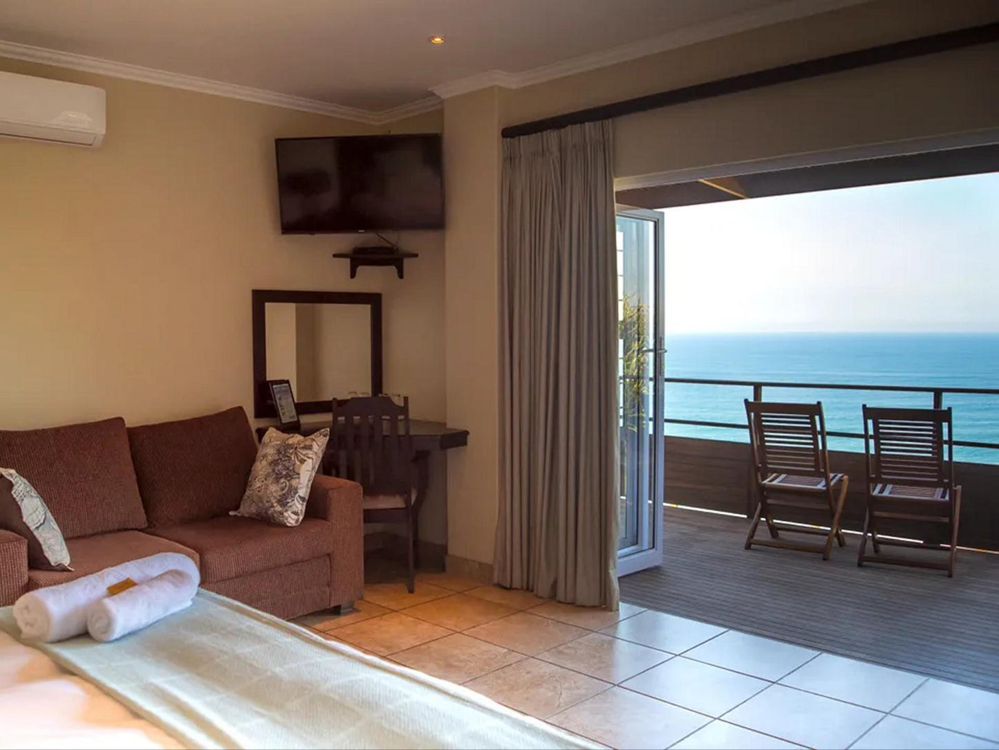 ROOM 1 - Oceanos-OCEAN VIEW @ The Tides Inn