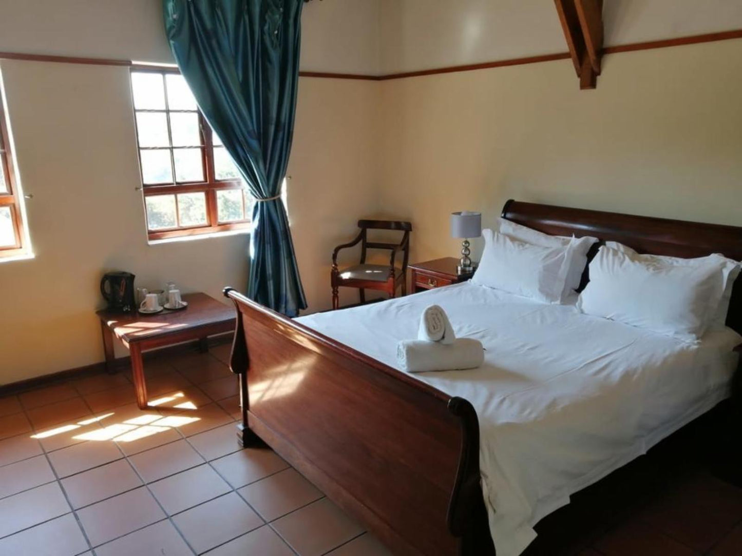 Double Room with Shower & Balcony @ The Woodsman B&B