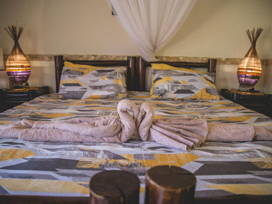 Budget Double-Bed Room @ Thokozani Lodge