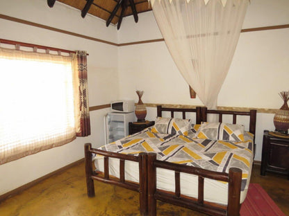 Budget Double-Bed Room @ Thokozani Lodge