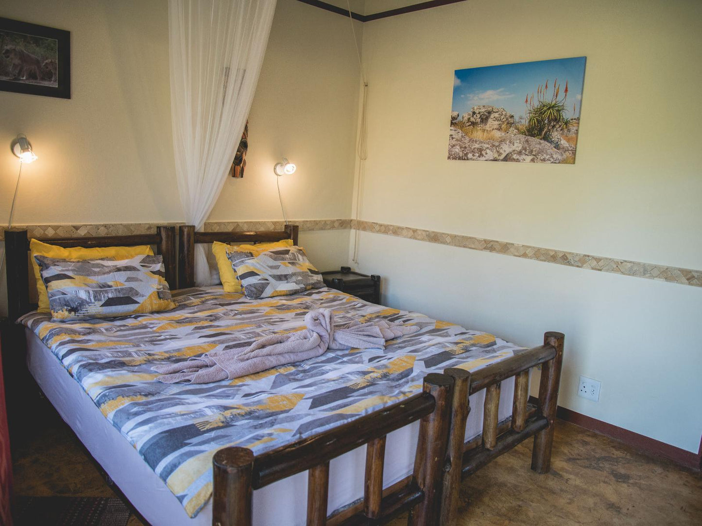 Double-Bed Room @ Thokozani Lodge