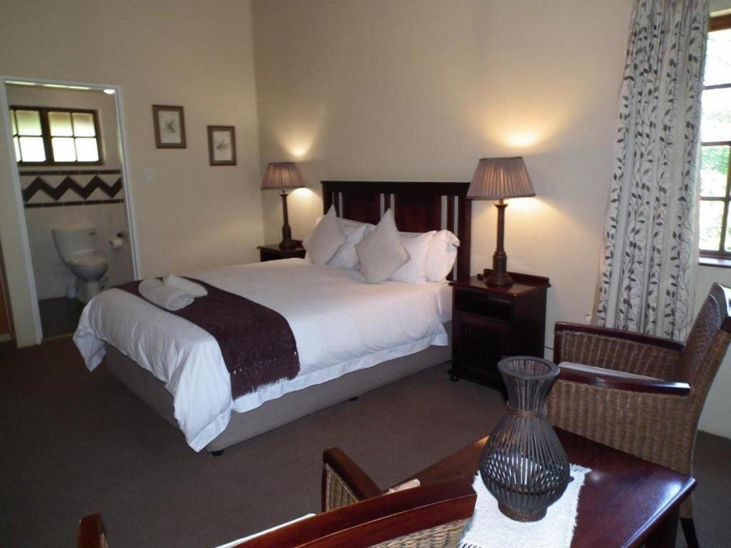 Double Suite @ Thorn Tree Lodge