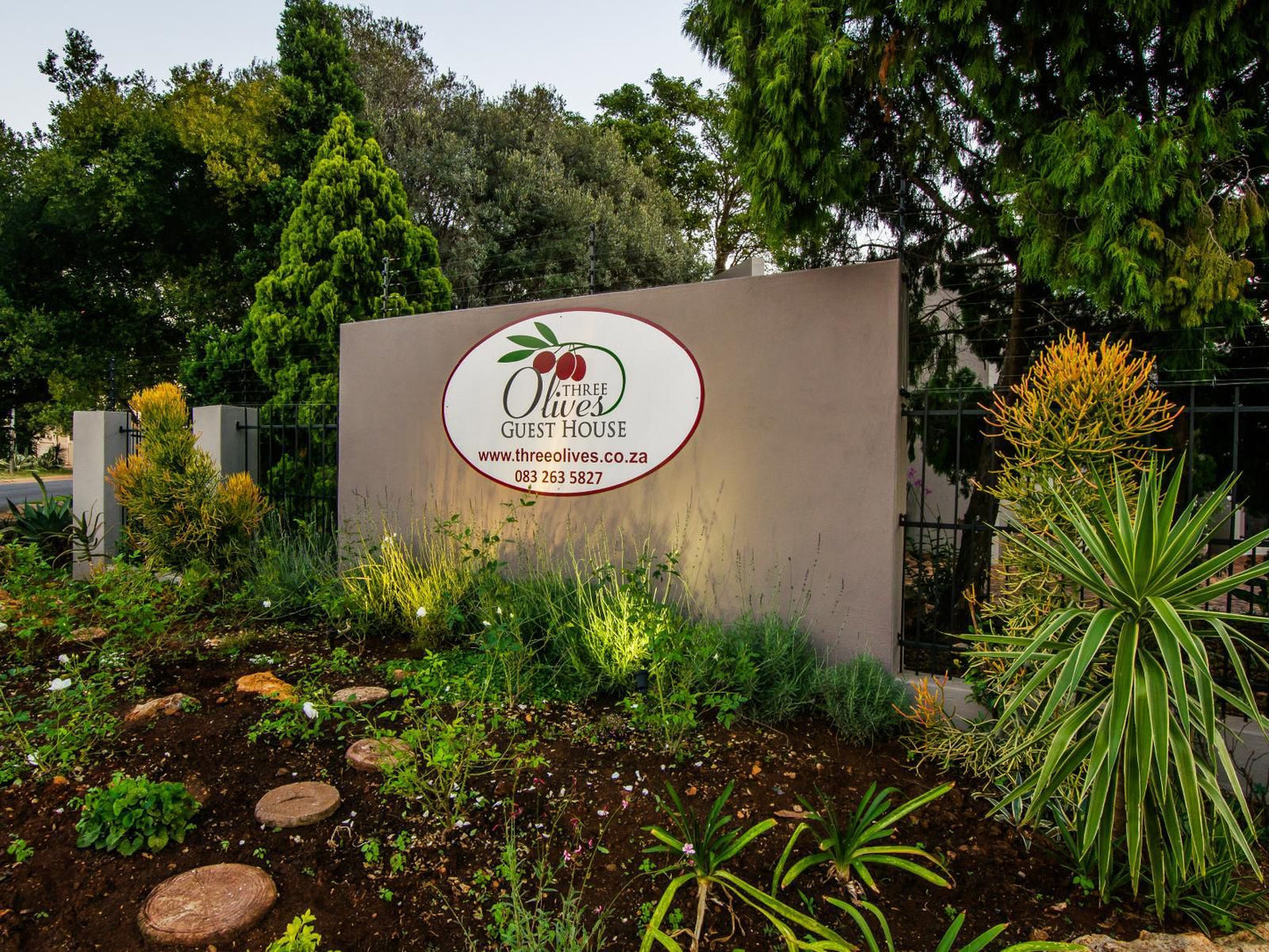 Three Olives Guesthouse Eldoraigne Centurion Gauteng South Africa 