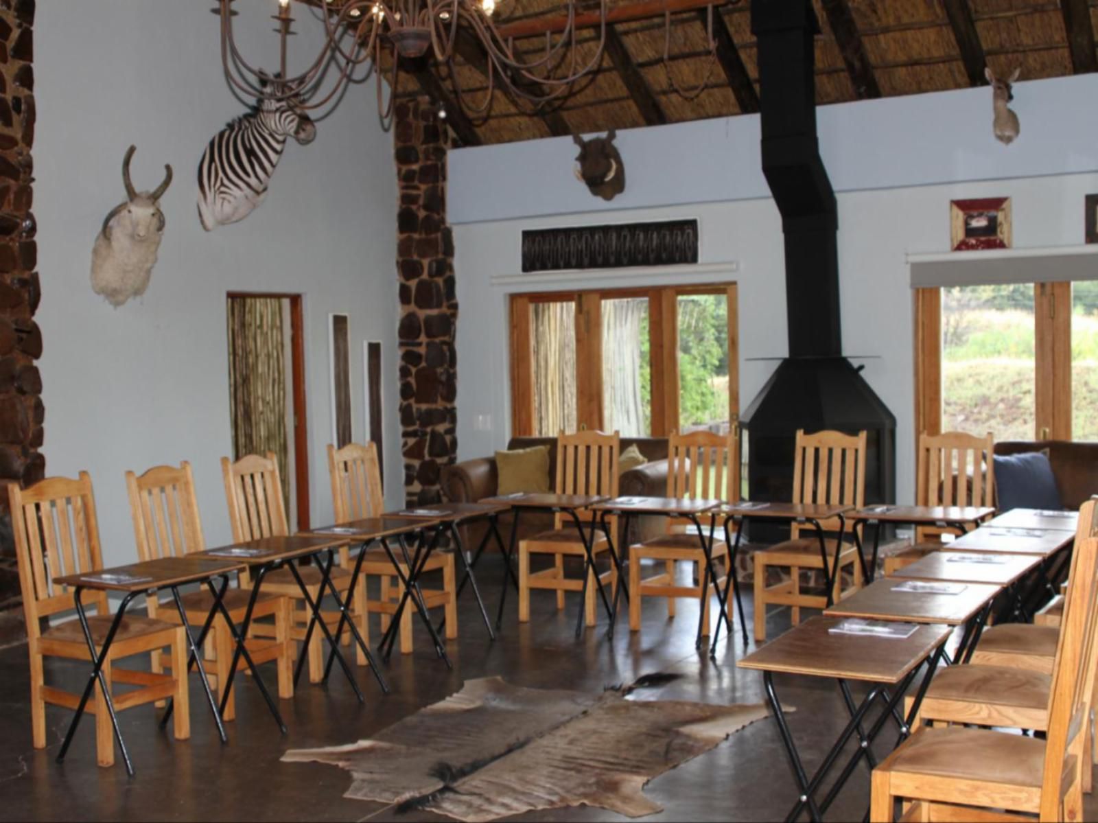 Tidimalo Lodge, Bar