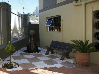 Tilla'S Guesthouse, House, Building, Architecture, Palm Tree, Plant, Nature, Wood