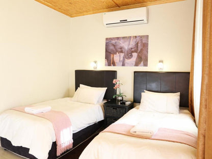 Tilla'S Guesthouse, Standard Double Rooms, Bedroom