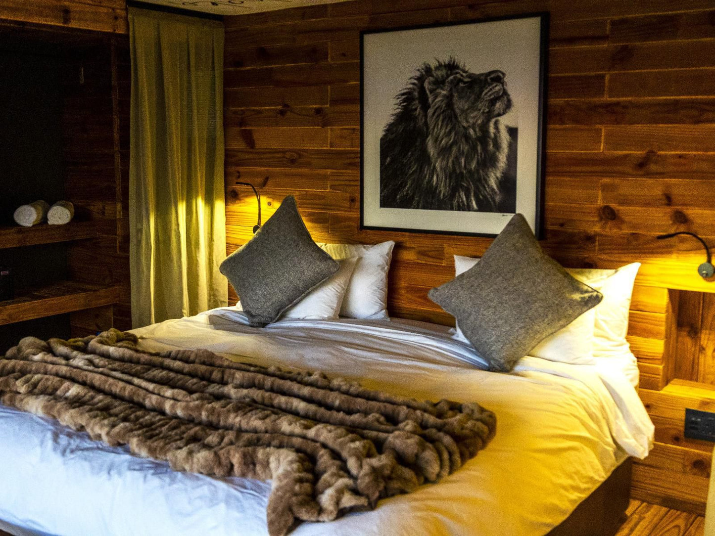 Timbila Safari Lodge, Luxury Tented Suite, Bedroom