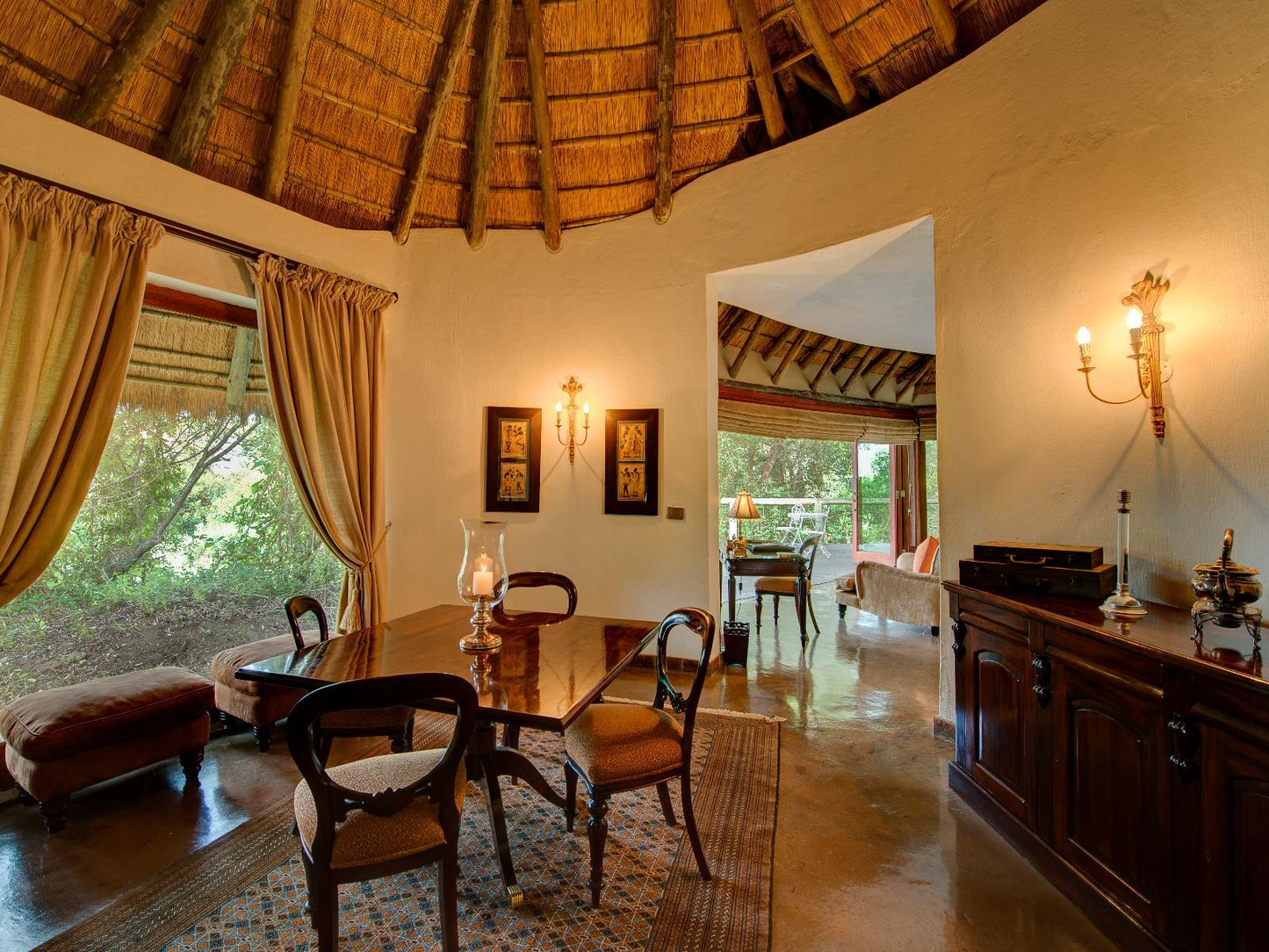 Explorer Suites @ Tintswalo Safari Lodge