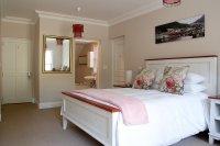 Queen Double Room @ Tokai Forest Guest House