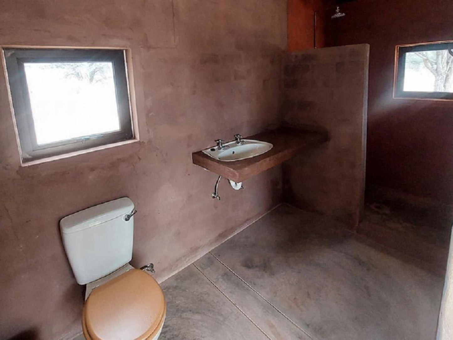 Torgos Lodge, Luxury Stone Chalets, Bathroom