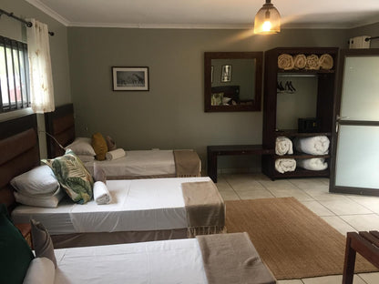 Toshari Lodge, Standard Twin room, Bedroom