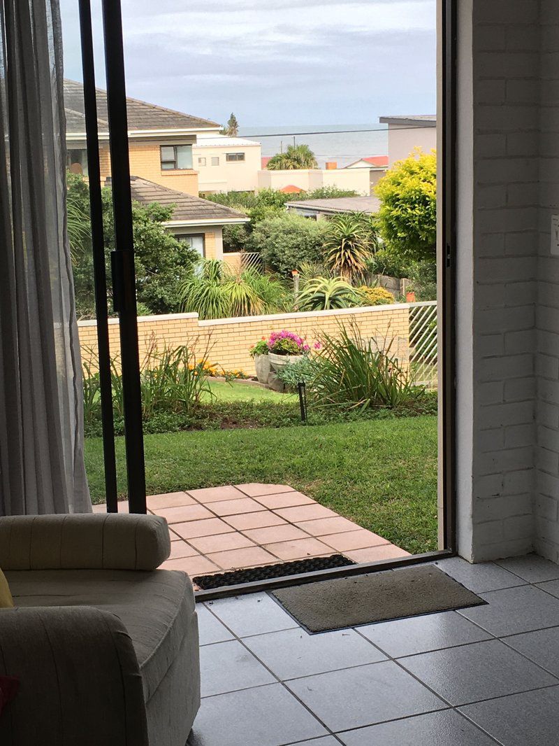 Tranquil Spacious Flat And Sound Of The Sea Kidd S Beach Eastern Cape South Africa House, Building, Architecture, Palm Tree, Plant, Nature, Wood, Garden