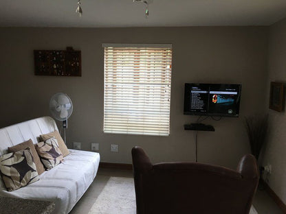 Tranquility In The Heart Of It Lynnwood Pretoria Tshwane Gauteng South Africa Living Room