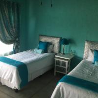 Twin Room @ Tranquillity Lodge