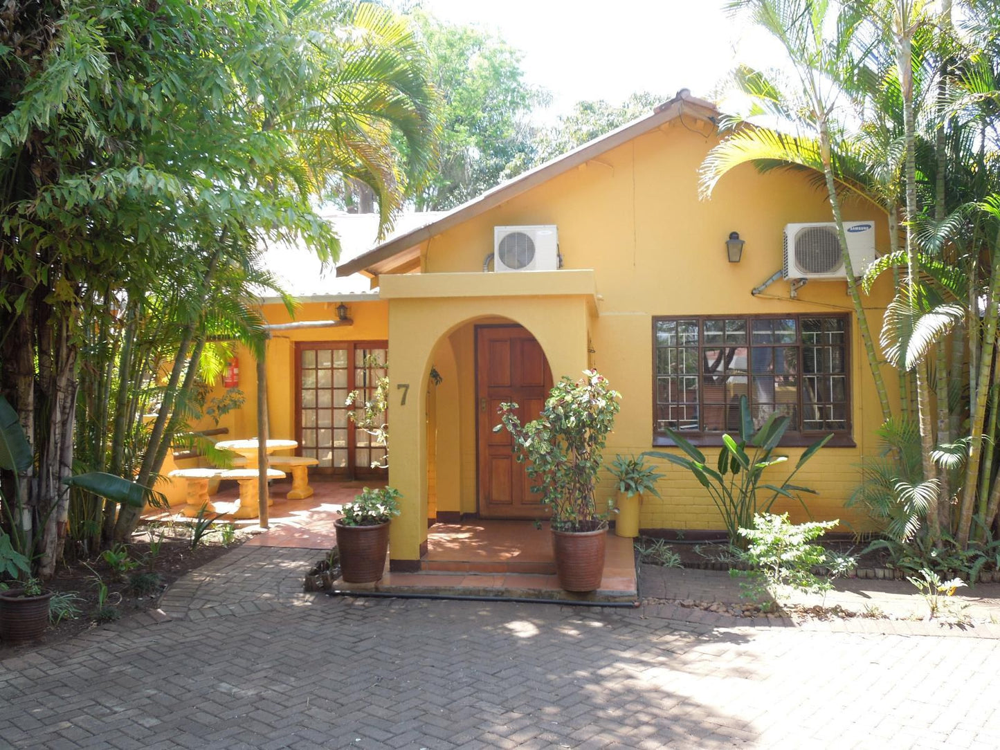 Trees Too Guest Lodge, House, Building, Architecture, Palm Tree, Plant, Nature, Wood